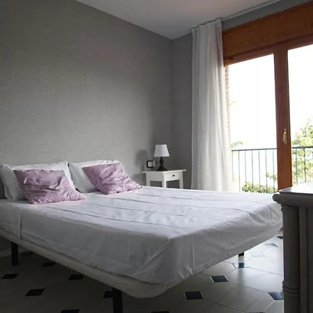 Cala 51 - With Sea View Holiday home
